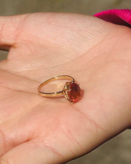 Red Oregon Sunstone Ring 1.7 Ct Pear